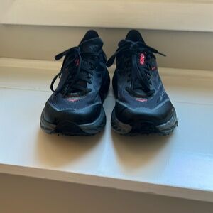 Hoka SpeedGoat GTX waterproof Sz8.5